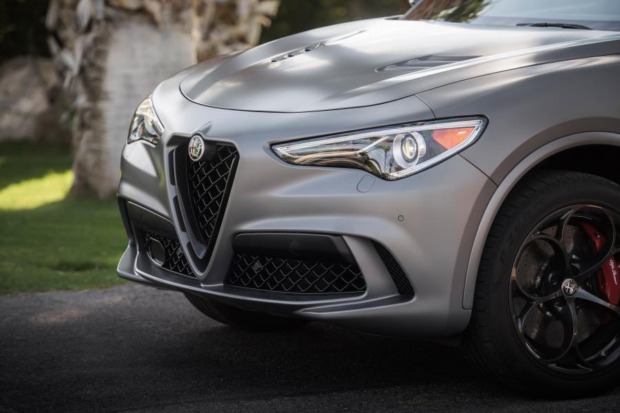 Детали экстерьера Alfa Romeo Stelvio Quadrifoglio NRING (949) 2019 года  (NA) (фото 15 из 31)